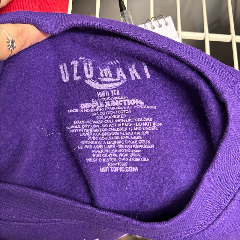 Uzumaki Crewneck Sweatshirt - Picture 3 of 3